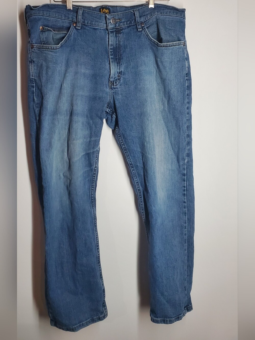 Lee Men’s Medium Blue Straight Jeans